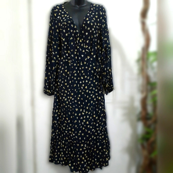 H&M Dresses & Skirts - H&M dress